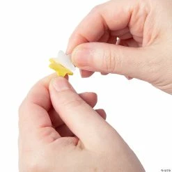 Deals 🤩 Christmas Stand-Up Wreath Craft Kit - Makes 6 🎉 -Christmas Crafts for Kids shop christmas stand up wreath craft kit makes 614091764 a02