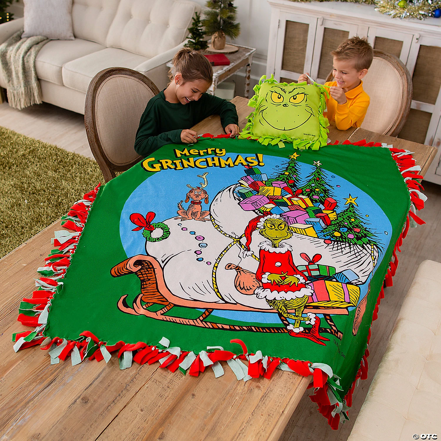 Budget 🎁 Dr. Seuss™ The Grinch Fleece Tied Throw Craft Kit - Makes 1 ❤️ 3 Budget 🎁 Dr. Seuss™ The Grinch Fleece Tied Throw Craft Kit - Makes 1 ❤️ - Image 3
